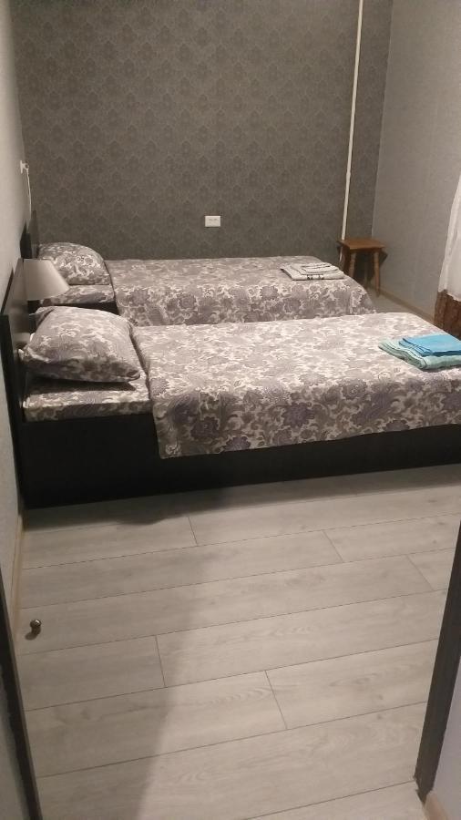 Ferienwohnung Apartament Gayadayenko 4 Pinsk Exterior foto