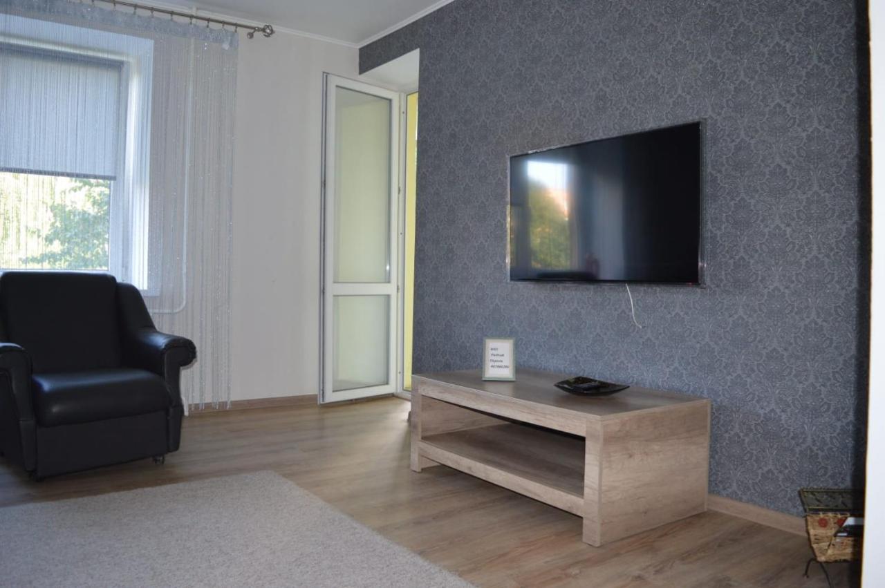Ferienwohnung Apartament Gayadayenko 4 Pinsk Exterior foto