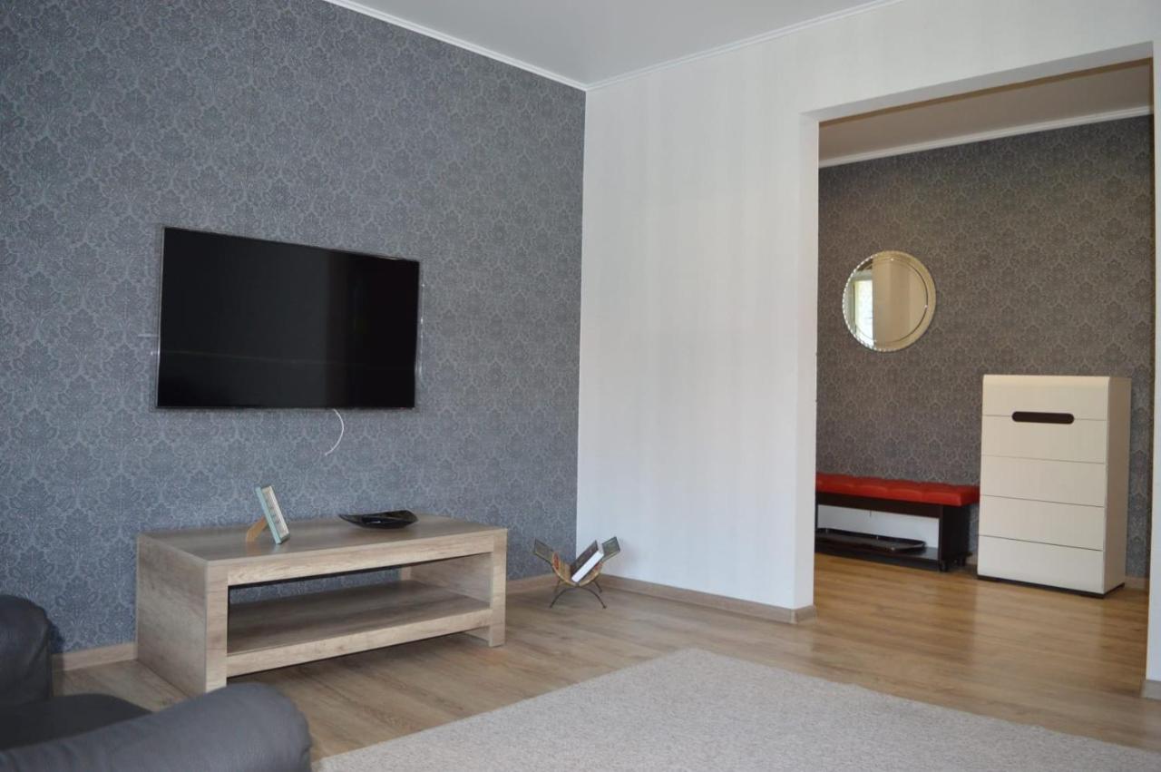 Ferienwohnung Apartament Gayadayenko 4 Pinsk Exterior foto